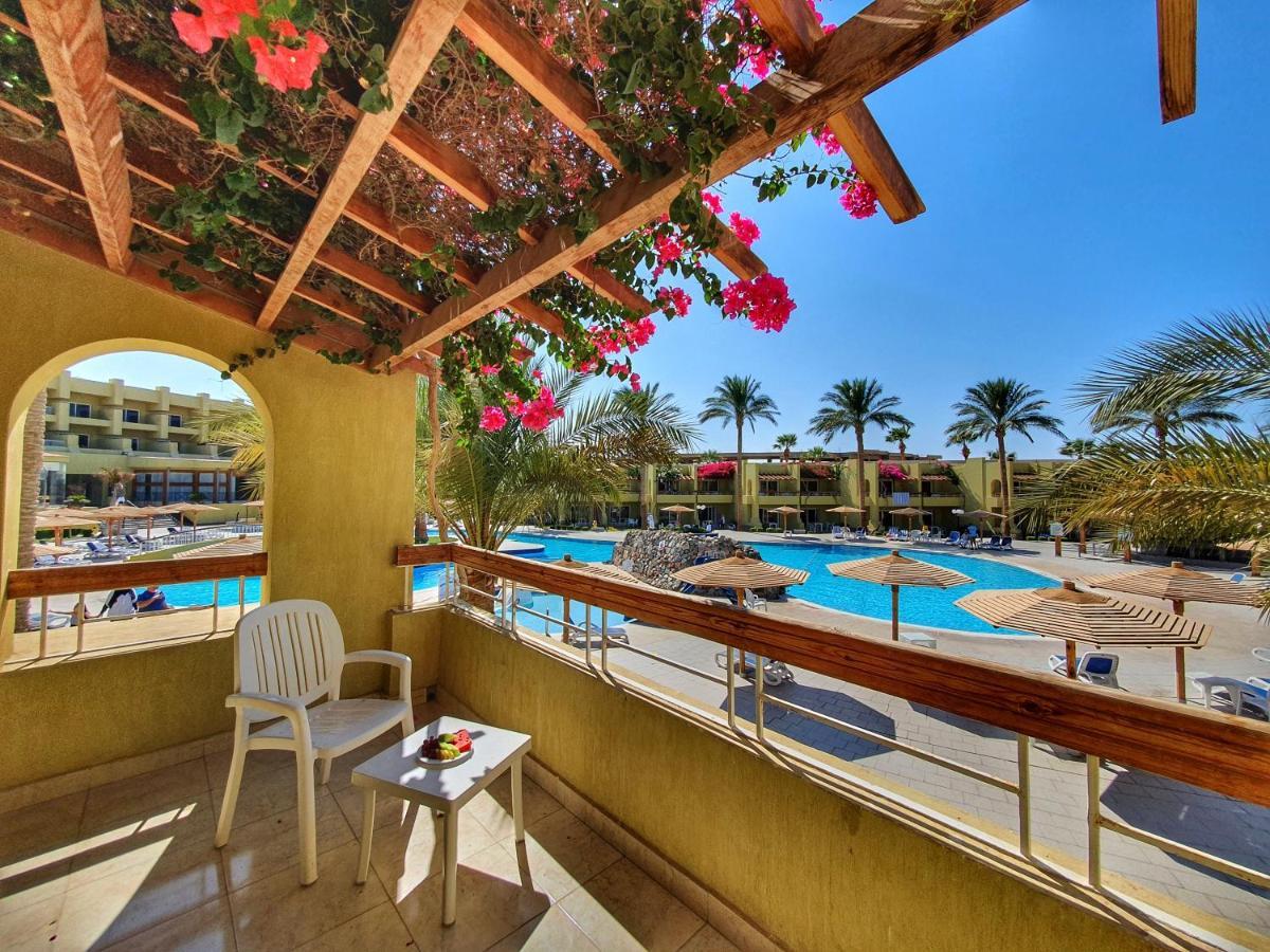 Chambre Standard - Vue sur Piscine