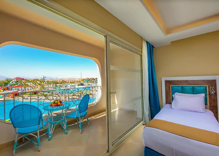 4 sterren hotel: Titanic Aqua Park Resort - Families And Couples Only
